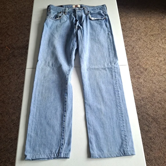 Levi's 501 light wash vintage jeans - Picture 1 of 9